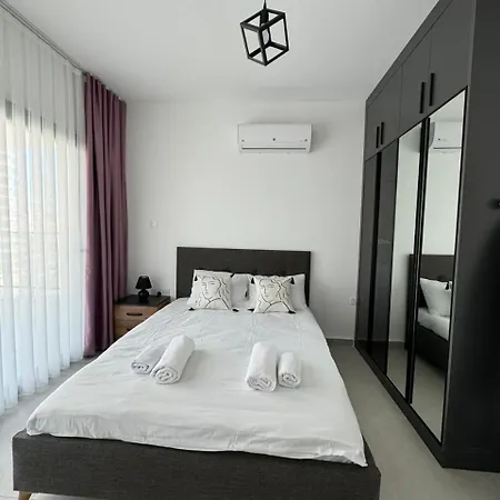 Apartment Caesar & Perivolia tou Trikomou